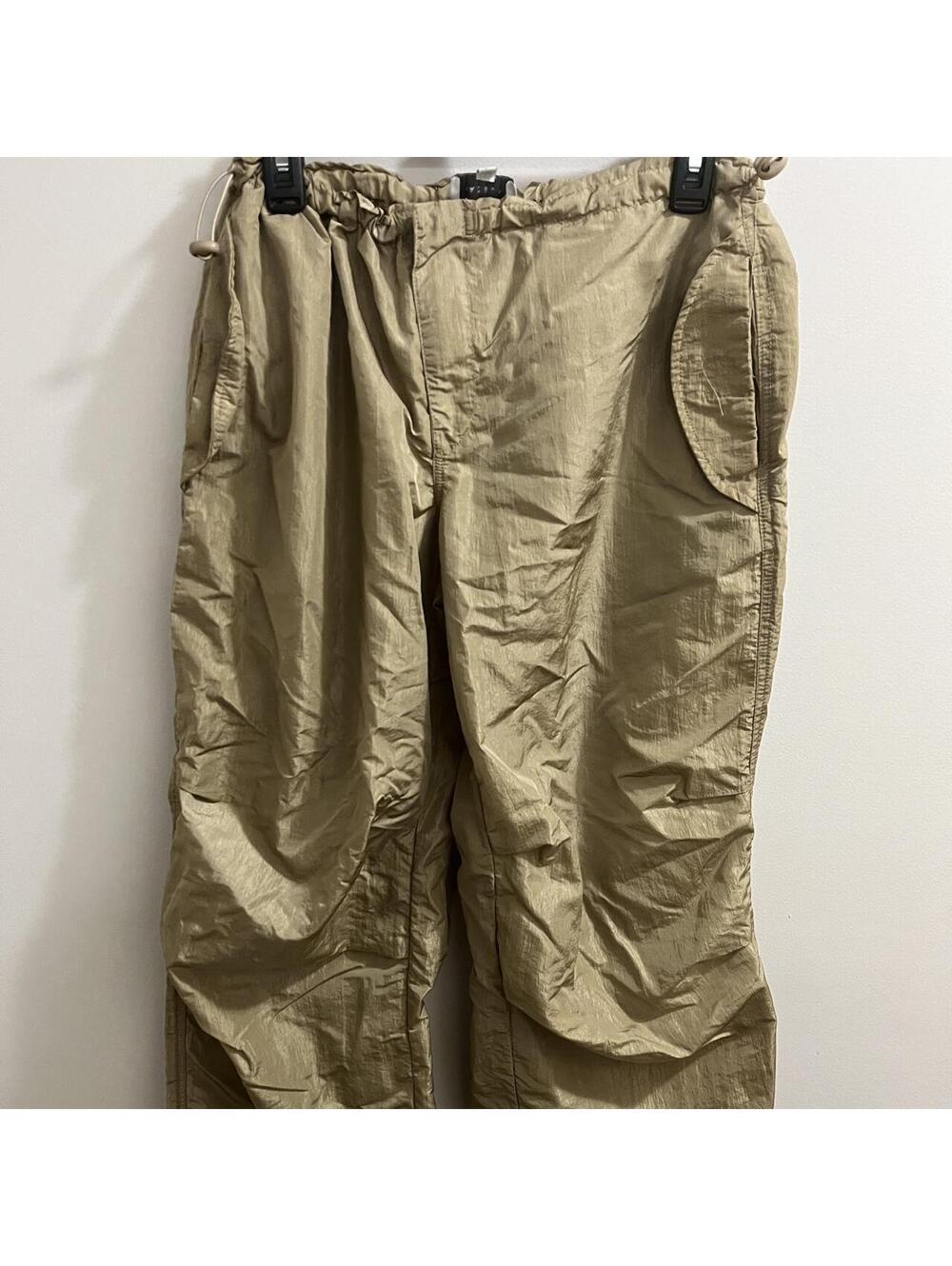 Pacsun. Tan cargo pants with adjustable waist. Inseam 29” #cargo #outdoor